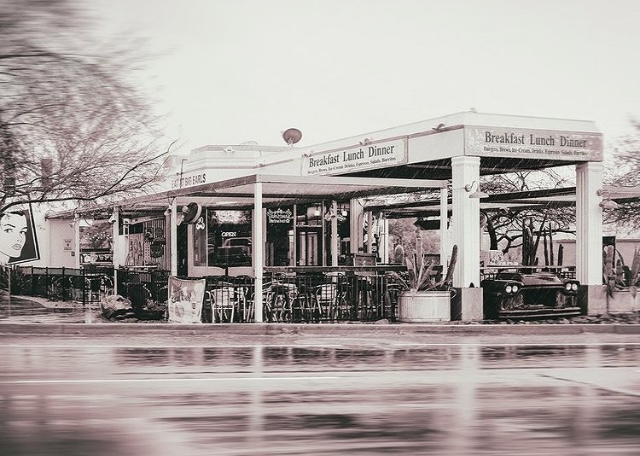 Screenshot Big Earls, Formerly a Gas Station